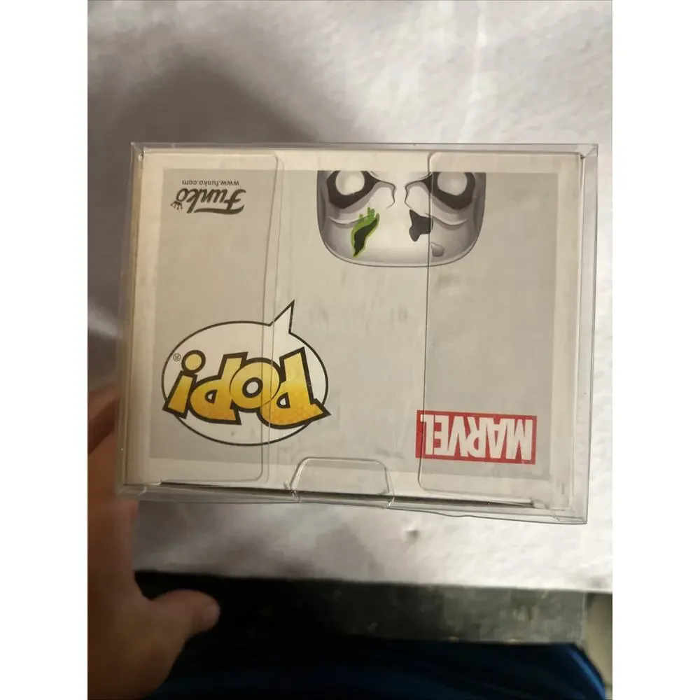 Funko Pop ZOMBIE SILVER SURFER Hot Topic EXCLUSIVE Marvel Zombies